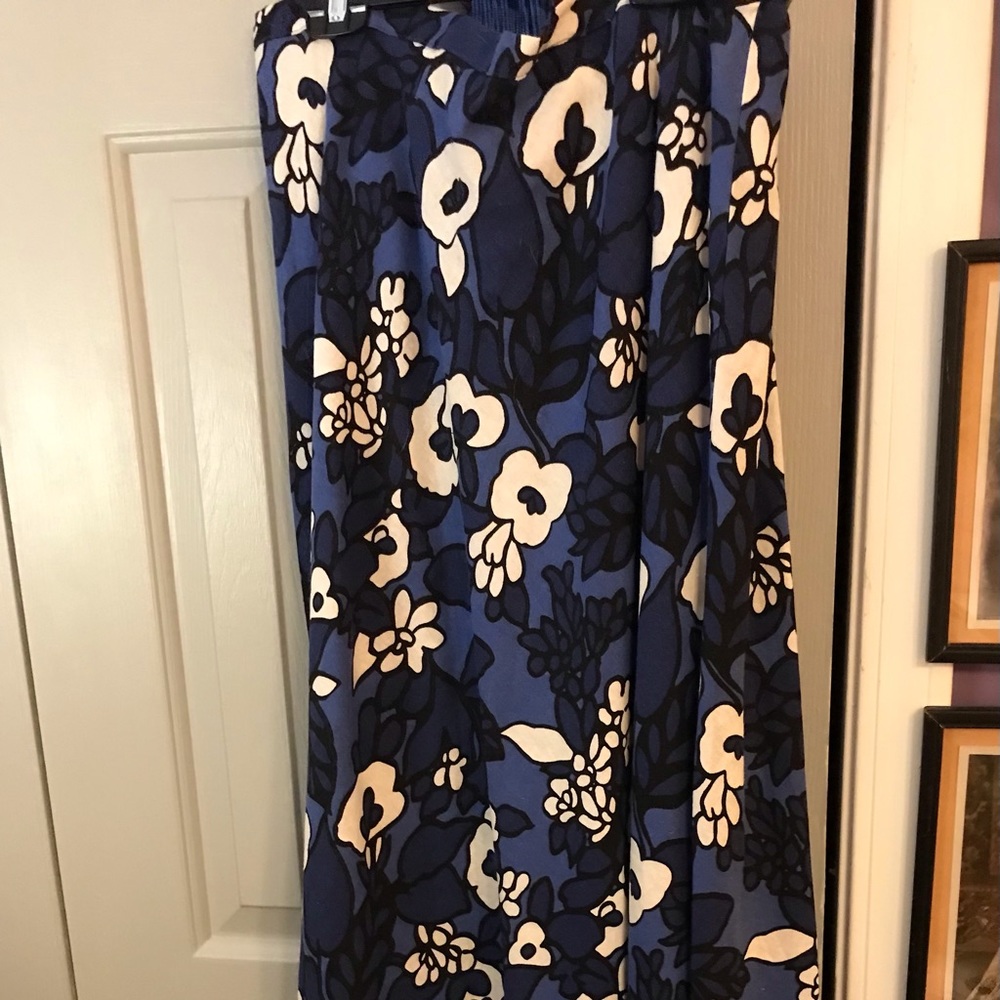XL Maxi Blue and White Floral Skirt, 14-16W